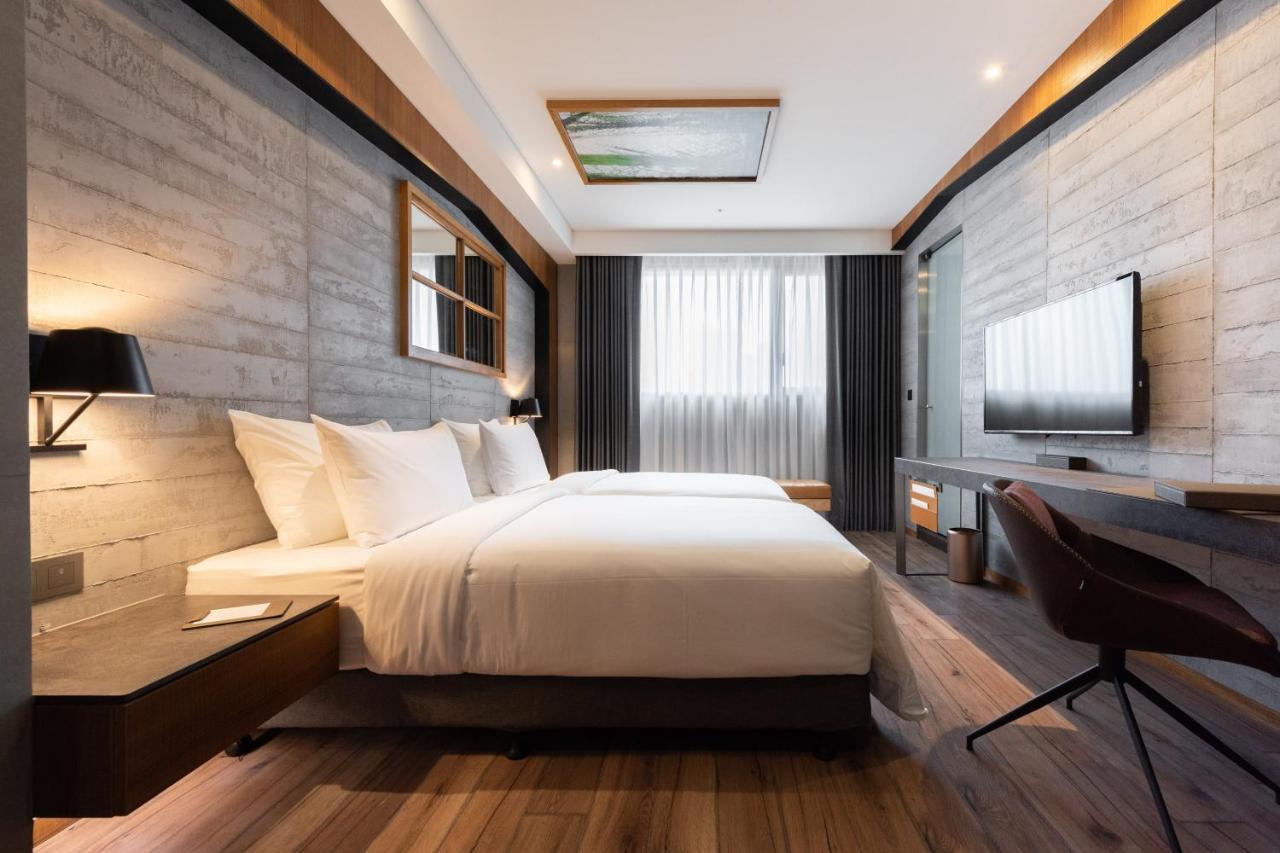 Brio Hotel Kaohsiung Exterior photo